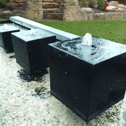 Granit Gartenbrunnen Modell Cubo